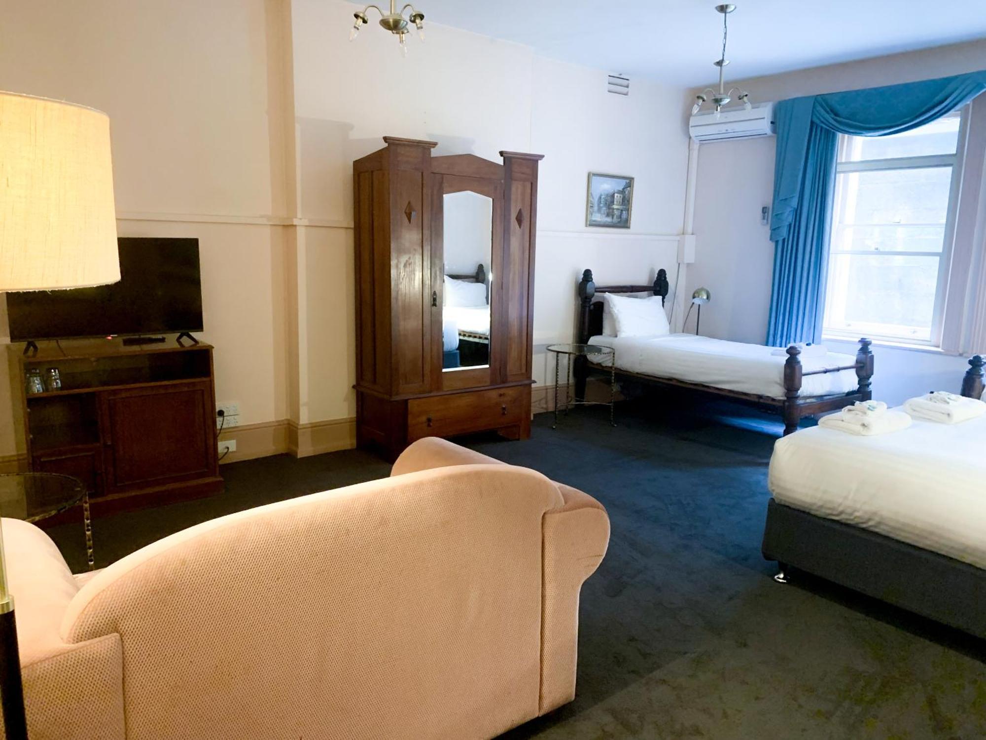 Macquarie Manor Hotel Hobart Exterior foto