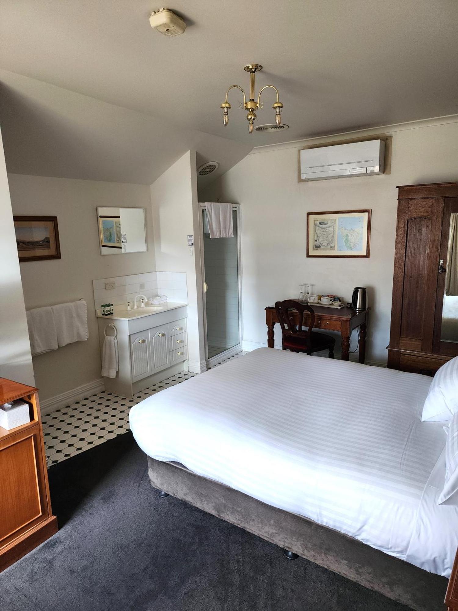 Macquarie Manor Hotel Hobart Exterior foto