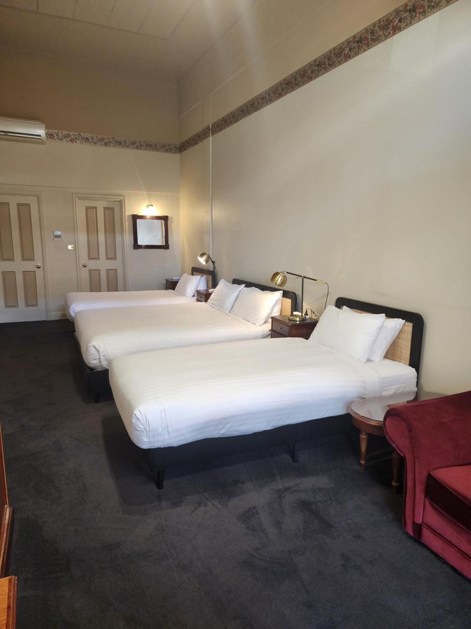 Macquarie Manor Hotel Hobart Exterior foto